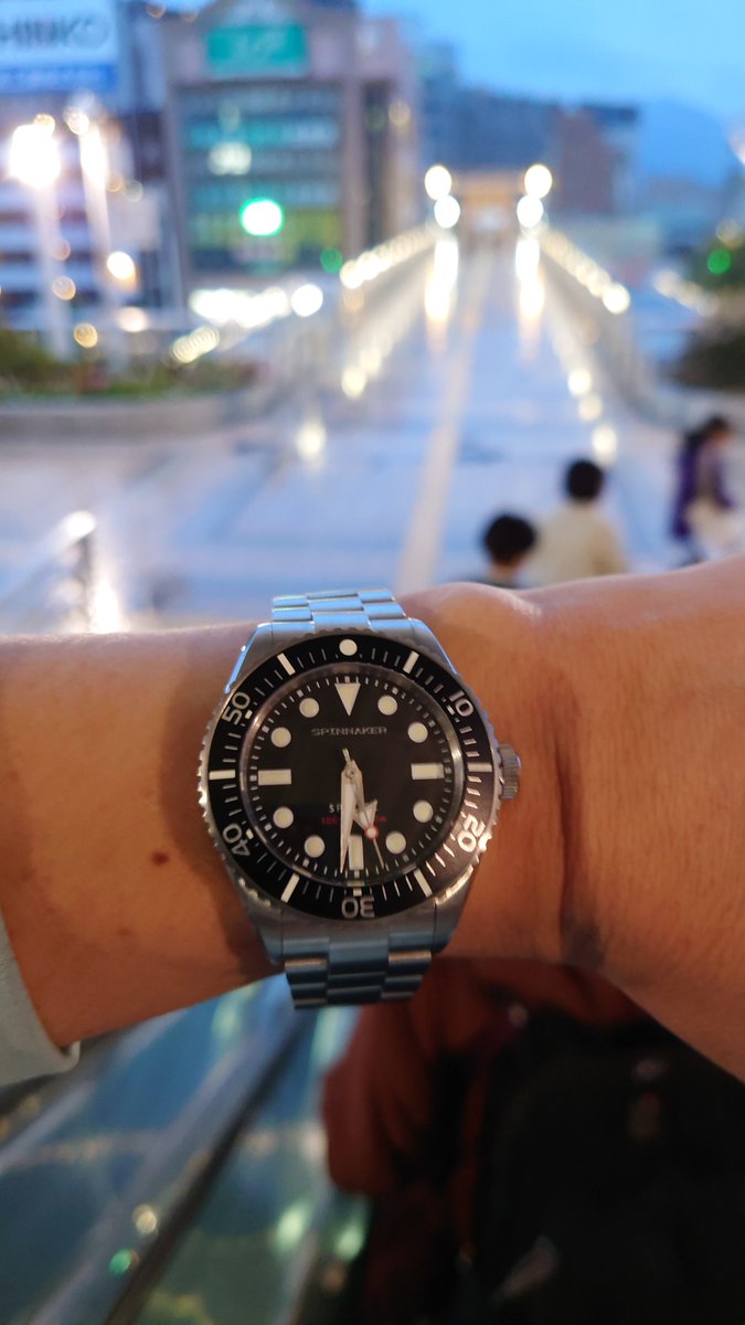 selzio's tweet photo. 長野に着いたらすっかり雨。
午前中に雨は上がるらしいけど、
バンビーノからスピニカーに
あっさりチェンジw
持ってきておいてよ���った。
#SPINNAKER
#SPENCE300 https://t.co/wlz9ygsXta