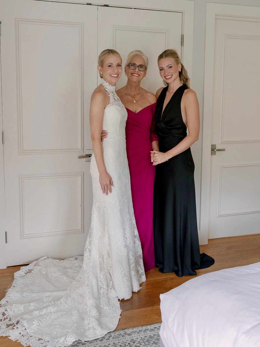 RepAlexander7's tweet photo. One of the greatest joys of my life has been raising two daughters. Happy National Daughters Day! https://t.co/qilMWhpVI5