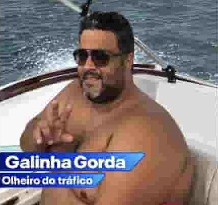 OlhoNaVala's tweet photo. 🚨POLÍTICA | O olheiro do C.V., vulgo Galinha Gorda, compartilhou sua colinha para as eleições. E aí, seguidor, se identifica? https://t.co/76NsxqpZS1