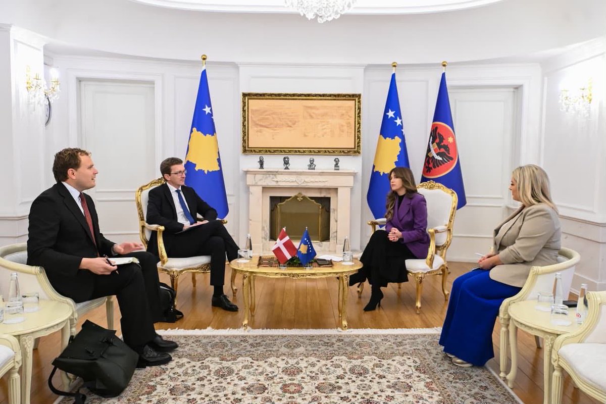 DKambVIENNA's tweet photo. Busy day of meetings in Pristina with acting president of Kosovo 🇽🇰 @albulenahaxhiu_ &amp; Prime Minister @albinkurti. Thank you for welcoming me to Kosovo once again and for the fruitful discussions about Kosovo, the region and our strong bilateral relations  🇩🇰🤝🇽🇰 https://t.co/4AtPEPL3lk