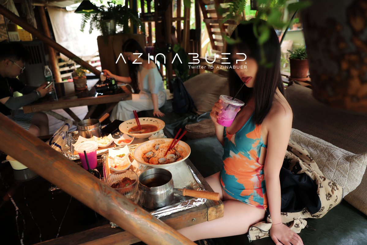 AZINABUER's tweet photo. 果然秀色可餐 https://t.co/FikVVczLYl