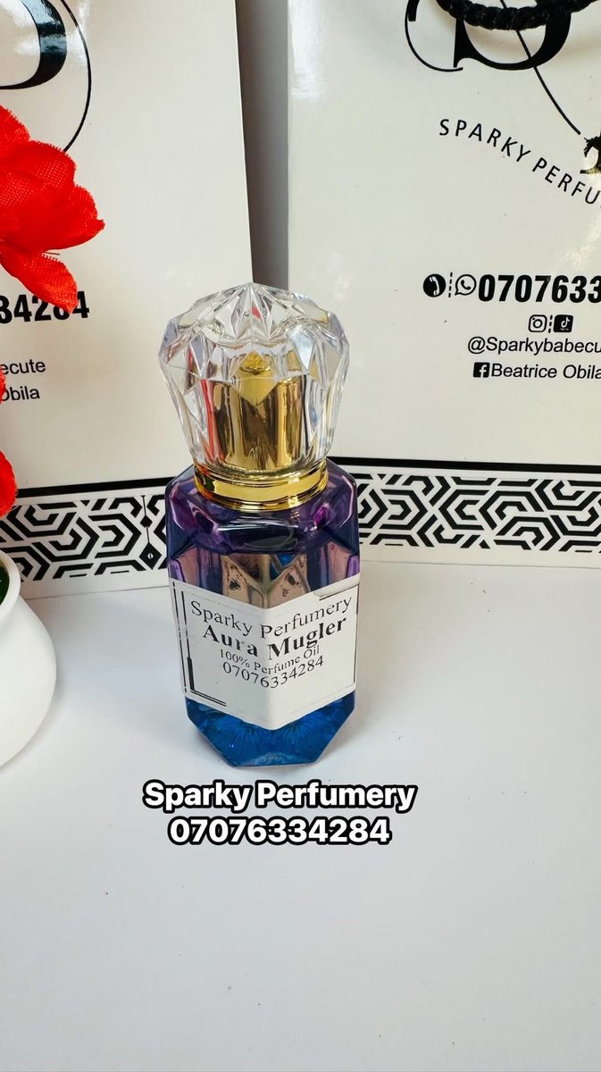 SparkyBabecute's tweet photo. Wear a fragrance that makes people ask, "Excuse me, what perfume are you wearing?"

Wear this Fragrance to that weekend Owambe😁

As a lady, you don’t have this in your collection, What are you wearing?

We have this available. 

Call/ WhatsApp: 07076334284. 
Nationwide delivery https://t.co/muxOE3EKKG