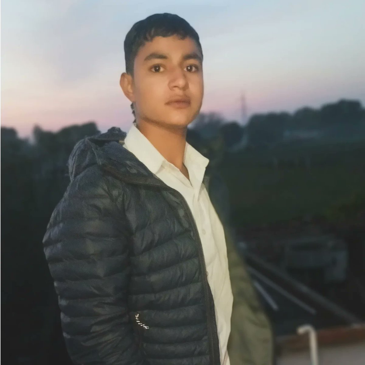 AntoineKervgh's tweet photo. Tera chehra... 💔🥺 https://t.co/Stxuo2sUwf