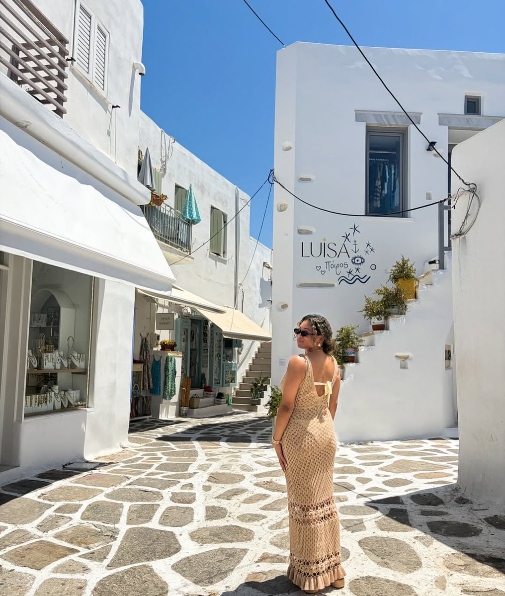 diego_r_pctb's tweet photo. I’ll miss everything about Paros except for the cat that bit me https://t.co/ZIPFbFOs9B