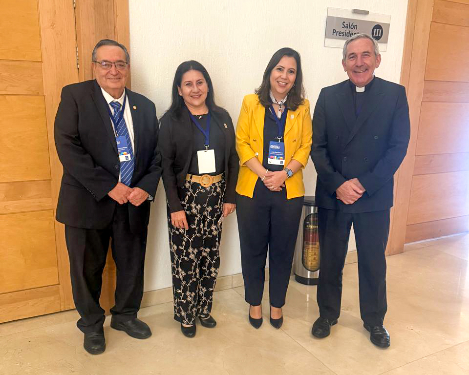 AgenciaUVAQ's tweet photo. La @Oducal celebró la reunión subregional en Querétaro, donde instituciones como la @uvaq se congregaron para reflexionar sobre los retos y oportunidades de la educación superior y fortalecer la colaboración internacional.
https://t.co/0rOvFMRflh
#ODUCAL #EnLaUVAQeresTú https://t.co/x5JqZJaK5O