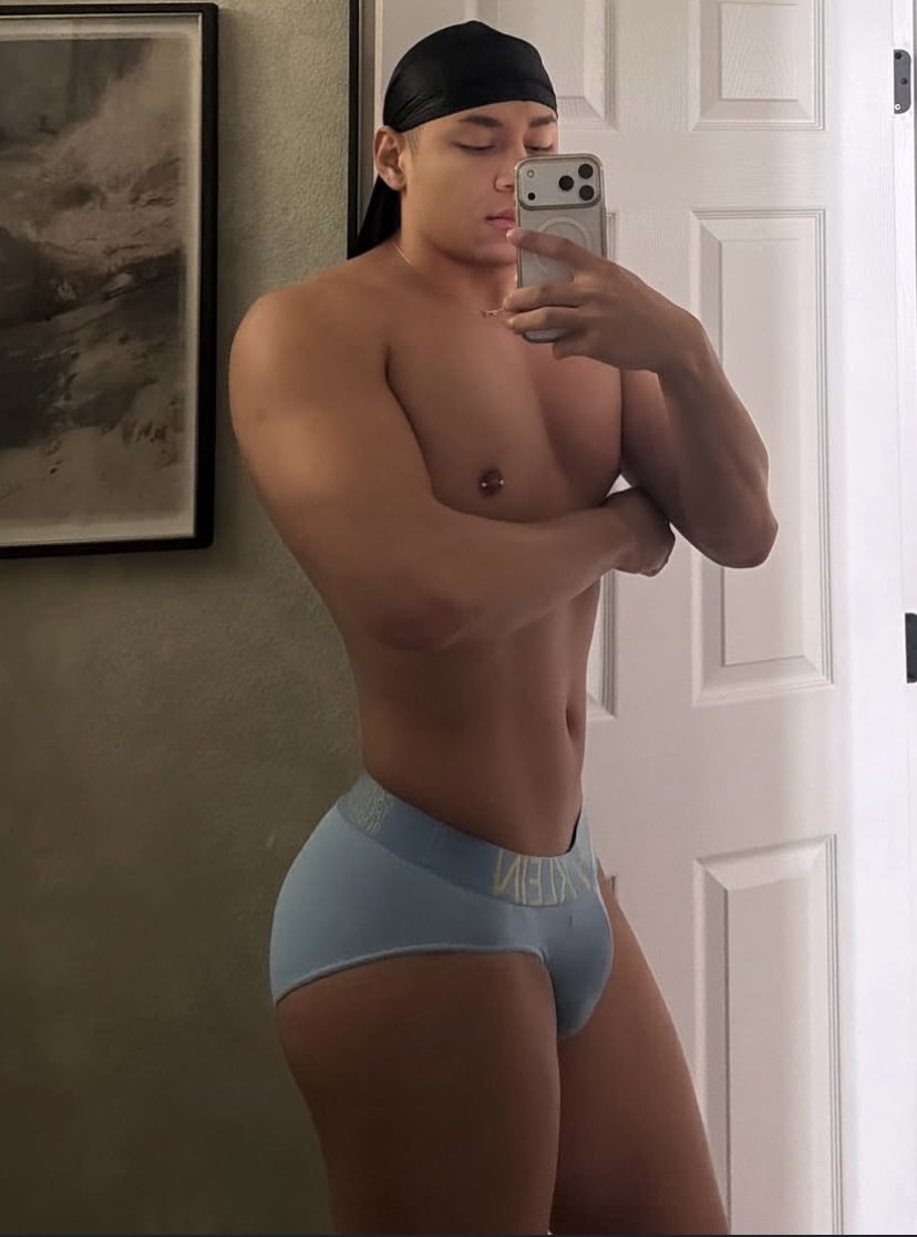 heisdiamondd's tweet photo. Right after a cold bath 😶‍🌫️

#bodybuild #gymmotivation https://t.co/lJNyk1DLC9