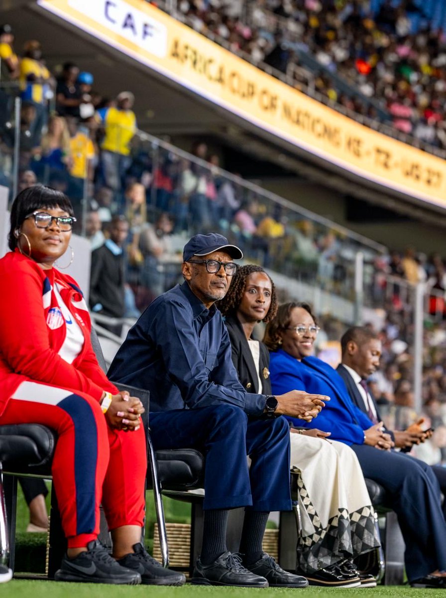 UrugwiroVillage's tweet photo. This evening at Amahoro Stadium, President Kagame joined tens of thousands of fans for the Africa Cup of Nations (AFCON) 2027 Qualifiers match, as Rwanda’s national football team, Amavubi, secured a 3–1 victory over Liberia. https://t.co/HdiTlOopyb