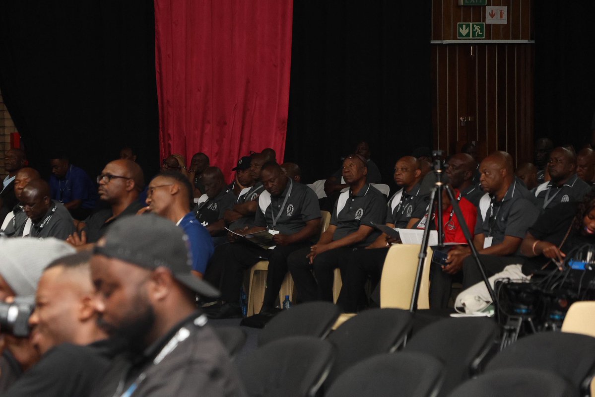 HigherEduGovZA's tweet photo. Minister @ButiManamela called on churches and communities to help young people navigate education and career opportunities, including assisting with applications and connecting them to the full range of learning pathways.
#EPCSA85 #Education #YouthDevelopment https://t.co/lSiGI6aD5Q