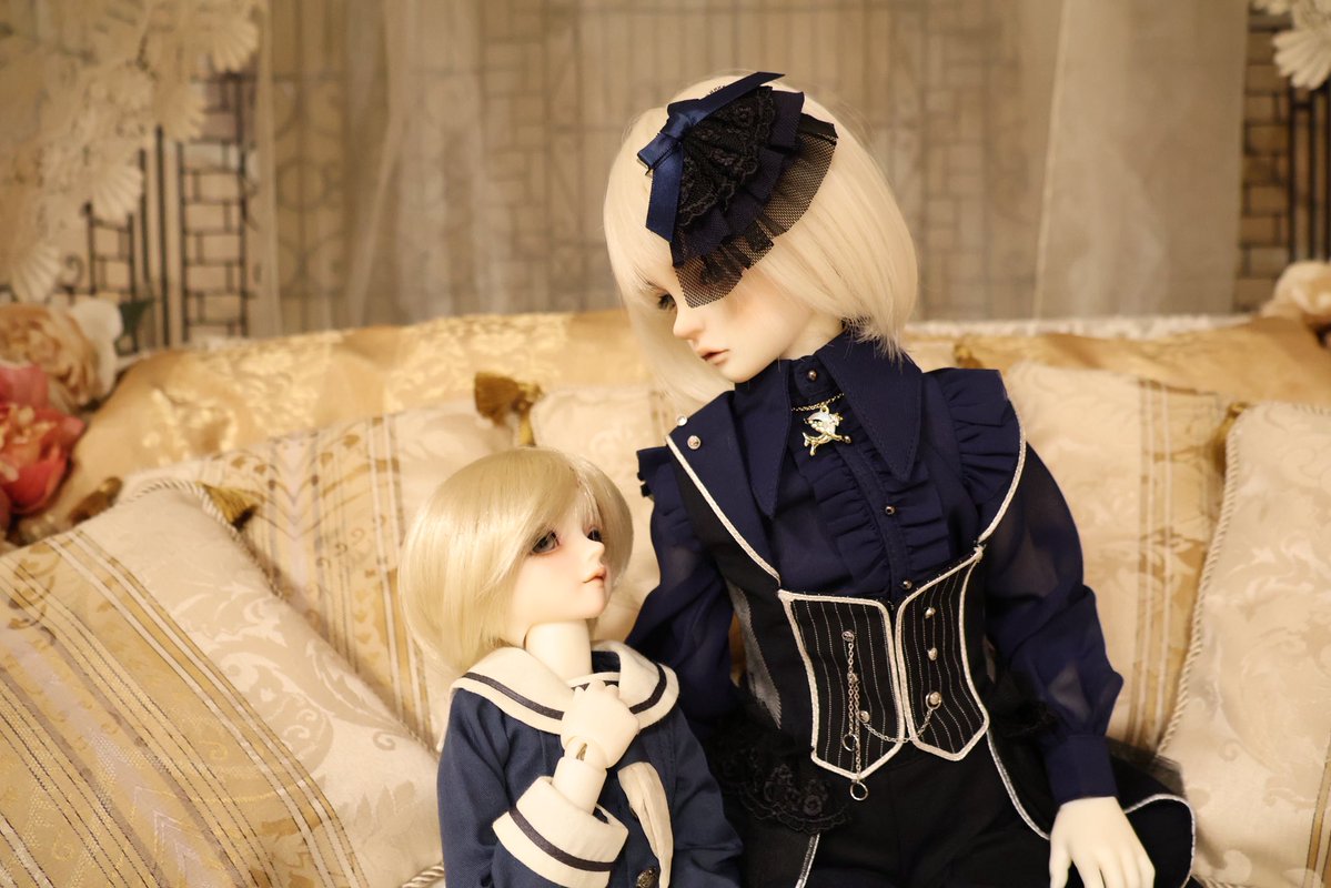 mi_yume_D's tweet photo. 昔の自分と未来の自分を見て、それぞれ何を感じてるのかな
どっちの姿もとっても大好きだよ https://t.co/hFDmBrZHx4