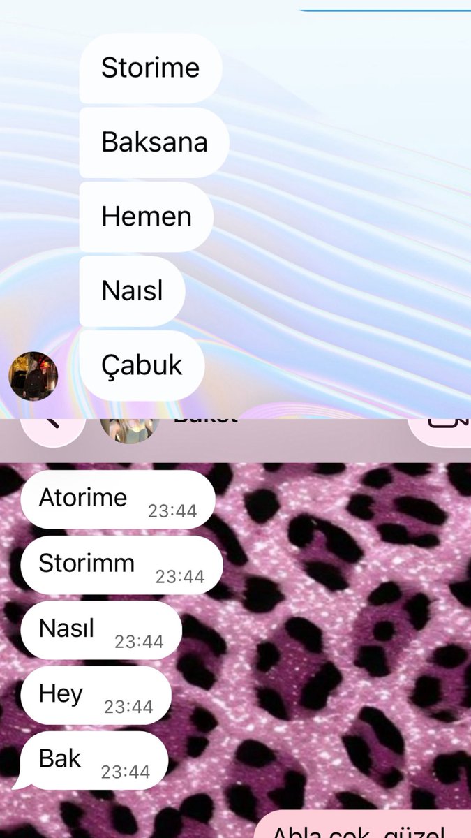 Melikellg's tweet photo. Bacımın tek bir pürüzü var o da sabır övmmdmsmfmdm aynı saniyede her yerden yazar ama o benim bacım ne yaparsa doğrudur ⭐️🌸@buketsonmz https://t.co/21tsrGcSvB