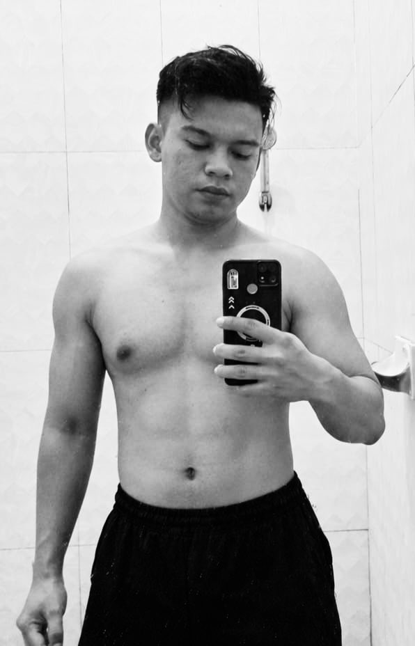 Iaasari's tweet photo. Siap kah anda jadi balon udara? 🤣🤣🤣 https://t.co/lrs6cCERFx