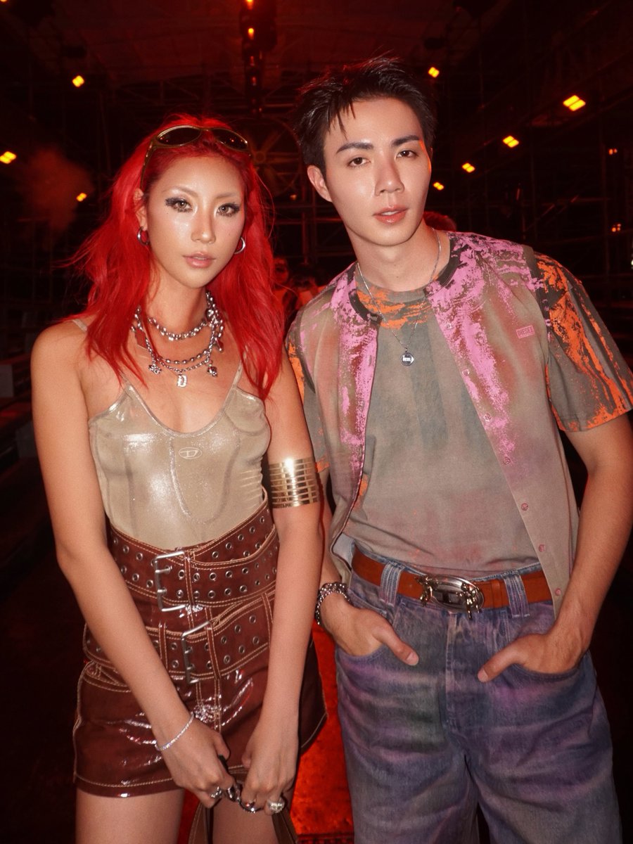 moke_moke3103's tweet photo. ♥🔥

IG : juejue1.0

🔗https://t.co/JfyVV2Mahx

ZEE PRUK MFW 2027

#DIESELxZEEPRUK
#ZeePruk 
#Diesel 
#DieselSS27
#ForSuccessfulLiving https://t.co/5V7Fiw0gmQ