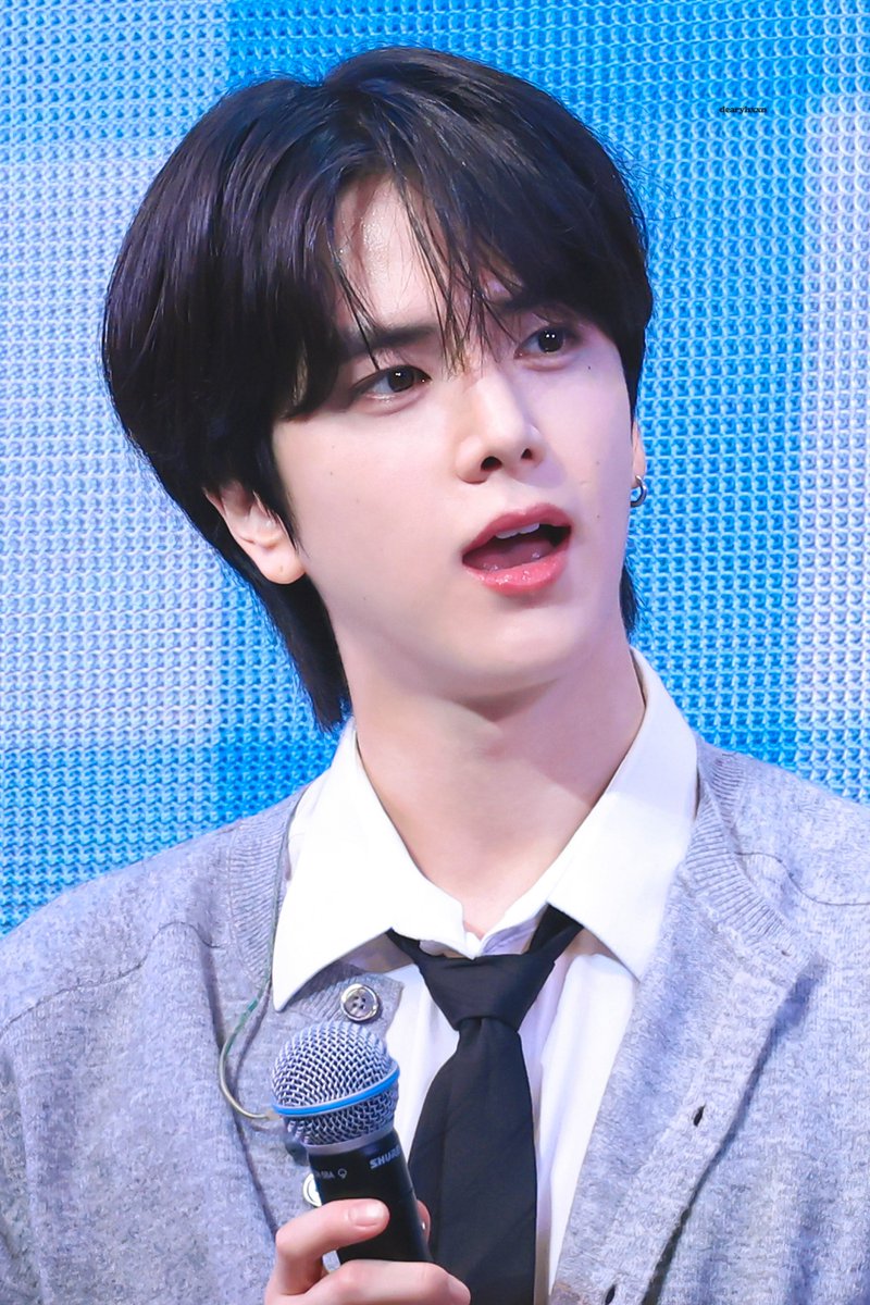 dearyhxxn's tweet photo. 260921 #더보이즈 #영훈 #YOUNGHOON 
현재 쿠키먹는데 표정 동기화된거 ㄱㅇㅇ https://t.co/Y56dgd1ttR