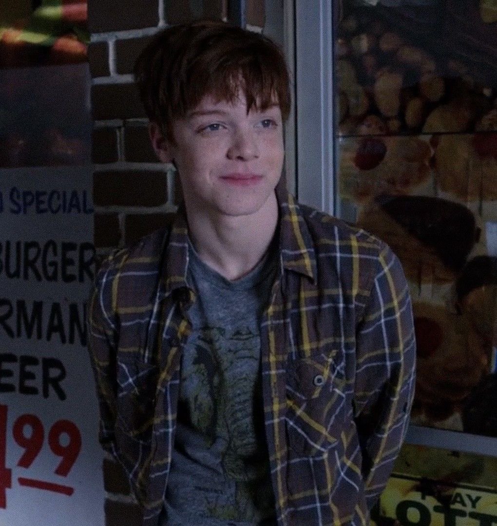 Ult1mat3L1f3's tweet photo. Ian was so cute in season 1🥹 he’s just a baby omg https://t.co/VokwTGmFDW