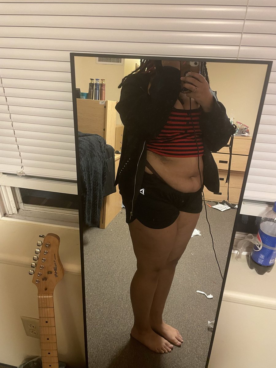 addedto_queue's tweet photo. Going out outfit!!!!! Gonna drink till I’m passed out and hope nobody takes advantage of me

#nsfw #nsfwtwtًً #freeuse #cnc #intox https://t.co/ZYsuR4wr3s