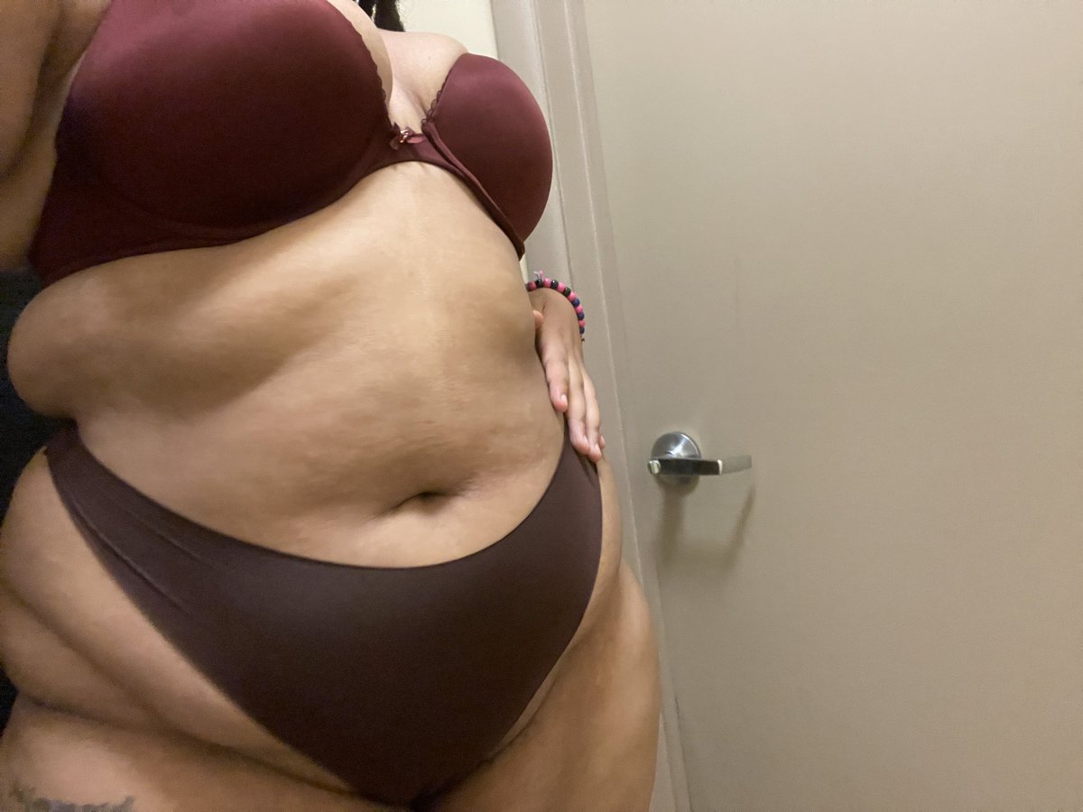 addedto_queue's tweet photo. Going out outfit!!!!! Gonna drink till I’m passed out and hope nobody takes advantage of me

#nsfw #nsfwtwtًً #freeuse #cnc #intox https://t.co/ZYsuR4wr3s