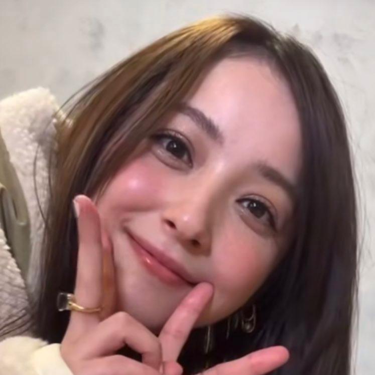 shinkagamihara's tweet photo. 「長期トーナメント、真の人気女性芸能人は?」トーナメント1回戦、 佐々木希 ちゃんと 浜辺美波 ちゃんが勝負中❤ 好きなのはどちら?❤
#佐々木希 (https://t.co/3BffPII3v9)
#浜辺美波 ファンはコチラPushするだけ(https://t.co/hE89rWxZ9W)
#EFBattle https://t.co/jloOcq53vZ