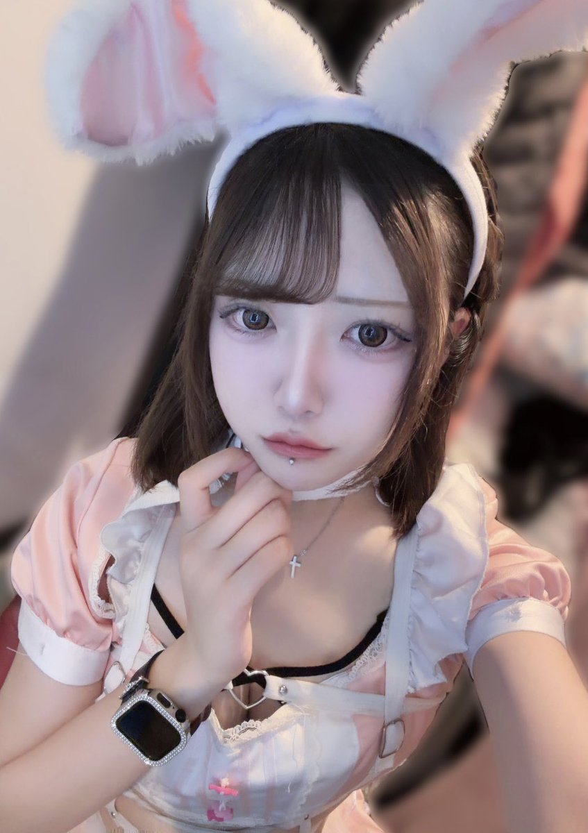 rluxzz_'s tweet photo. ✙(\   (\
　( • ꙍ •)
　🎀< \ꪆ
#コンカフェ #コンカフェ嬢 #自撮り界隈 #いいね返し https://t.co/LIw6ZoskYJ