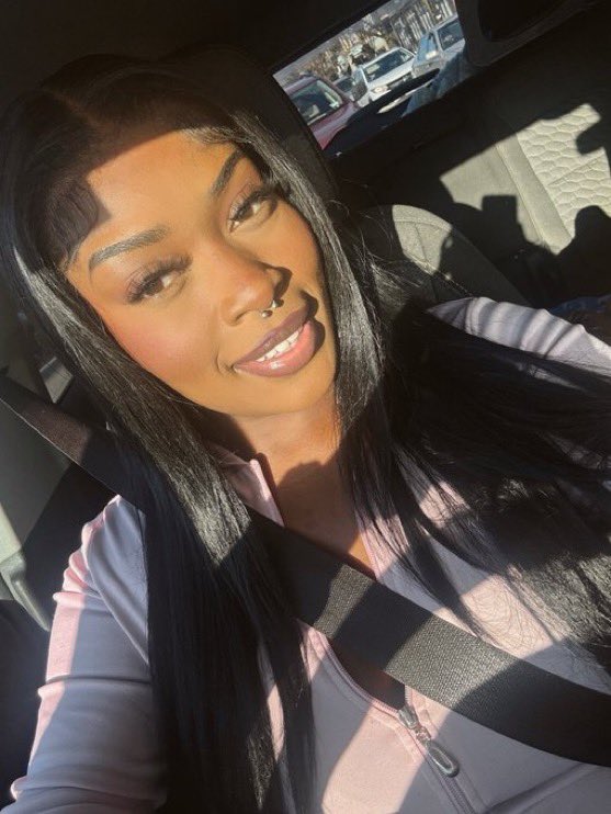 pinktittyy's tweet photo. Just gonna leave these here #chifreaks #chicagohottie 😚🎀 https://t.co/jyszvoX142