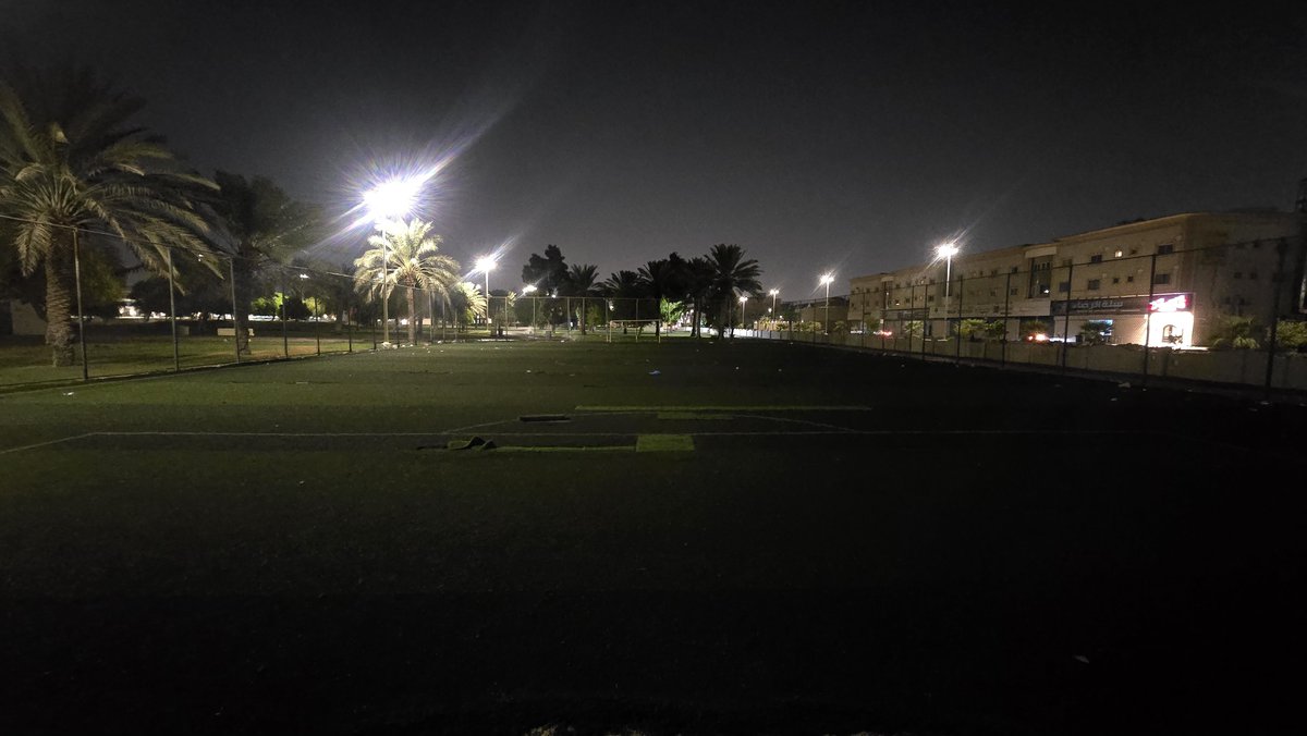 MSQQD1's tweet photo. @Dammam_mun 

السلام عليكم، نأمل من بلدية الدمام الاهتمام بـملعب حديقة الأمير عبدالمحسن بن جلوي بحي العنود، حيث إن أرضية الملعب أصبحت غير صالحة للعب وتحتاج إلى إعادة تأهيل واستبدالها، إضافة إلى ضعف الإنارة.

نأمل إعادة تأهيل الملعب وتر��يب إنارة قوية وموزعة بشكل مناسب للملعب https://t.co/VQGI0zo1QF