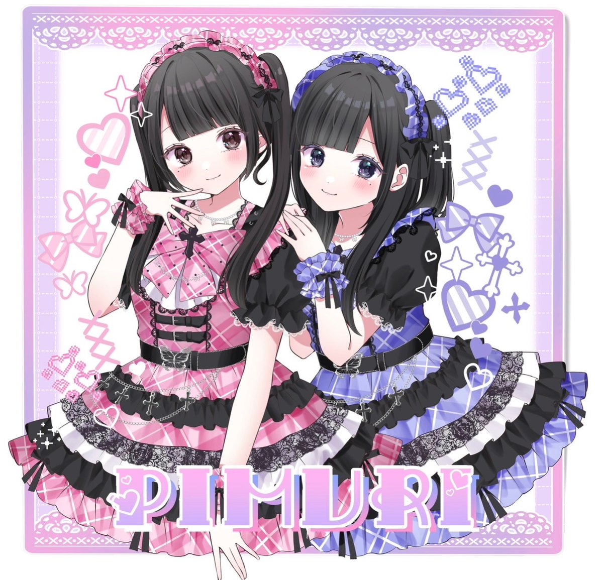 pimuri_biz's tweet photo. 🎁クラウドファンディング返礼品ご紹介🎁

CDリリースを記念して制作する
PIMURI オリジナルTシャツのデザインを公開🩷💜

今回のイラストを手掛けていただいたのは、
🎨 イラストレーター 知花そら様（@spring_666_）

PIMURIの2人を、ピンク×パープルを基調にとっても可愛く描いていただきました✨
衣装やそれぞれのイメージカラーまで、PIMURIらしさが詰まった特別なイラストです。

こちらのTシャツは、クラウドファンディング対象コースの返礼品としてお届けします👕✨

CDリリースとともに、完成を楽しみにお待ちください🩷💜

Illustration：知花そら（@spring_666_）

#PIMURI #知花そら #クラウドファンディング #CDリリース #オリジナルTシャツ
