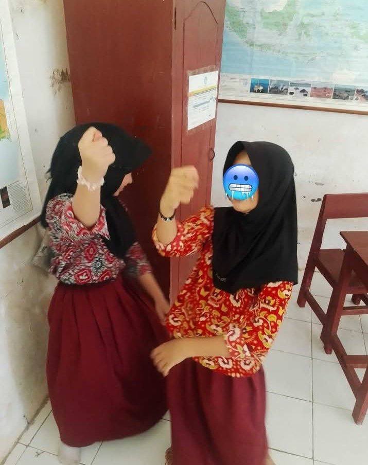 vuicew's tweet photo. bocil viral https://t.co/IitFnk7xV7