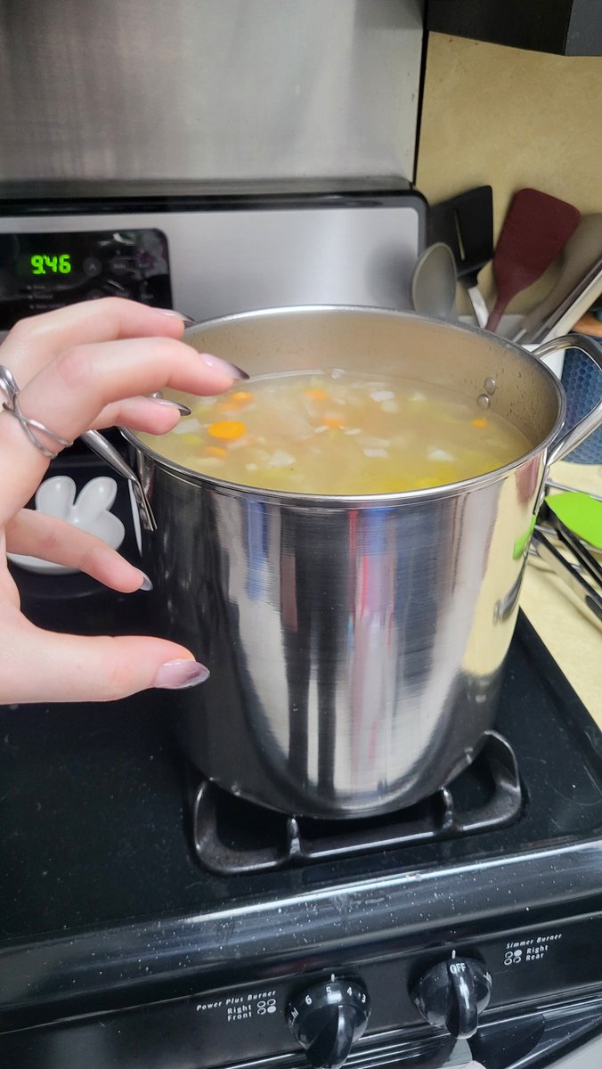 rabbitcrime's tweet photo. fucking gigantic pot of soup time https://t.co/JxHa2AtZth