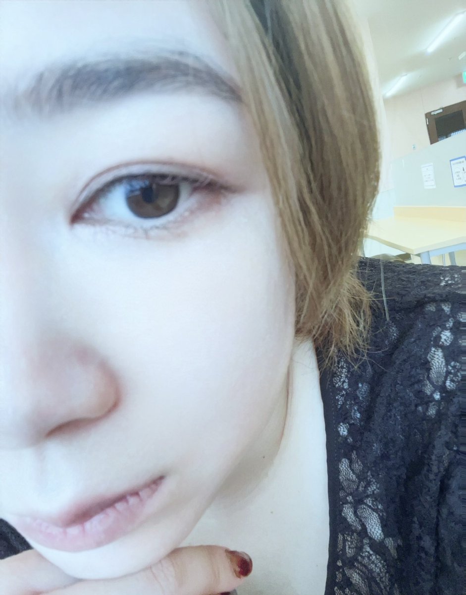 SH_29xxx's tweet photo. 昨日まつパしてきたん✨
今度まゆげ脱色しよーっと。 https://t.co/UMRzqTXyZD
