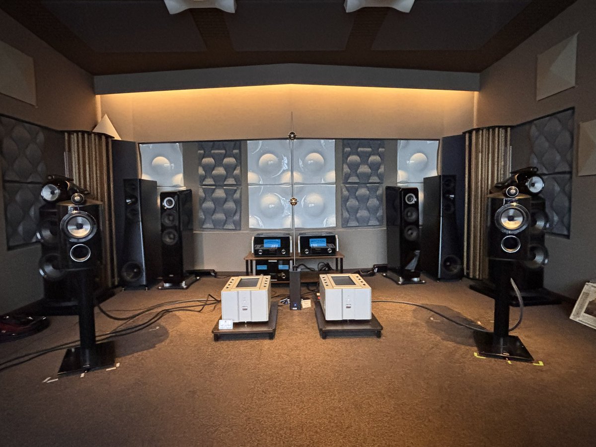 maxaudio_'s tweet photo. 【小倉本店】
9/27(日)のB&WD5試聴会に向けて準備中‼️今はとりあえず2部屋で鳴らしてます🎶
#マックスオーディオ #maxaudio
#BW #D5 https://t.co/N40wojcbCC