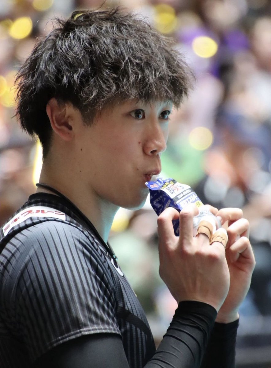 Himariikxed's tweet photo. #石川祐希選手 がかわいい

またまた可愛い石川祐希選手の
可愛い姿を沢山見つけたので
集めてみました！！
え、本当に30歳？って
毎回思います笑
ほんと可愛い写真ばっかです
かっこいい姿も集めますっ！
もう推しです！

今の夢絶対試合見に行くこと！

#石川祐希 選手
#日本代表男子バレーボール https://t.co/nzQFqVnayn