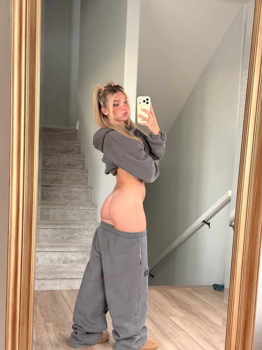 _brisummers's tweet photo. This ass is ready to be used 🔥 https://t.co/dmr2YGLhyW