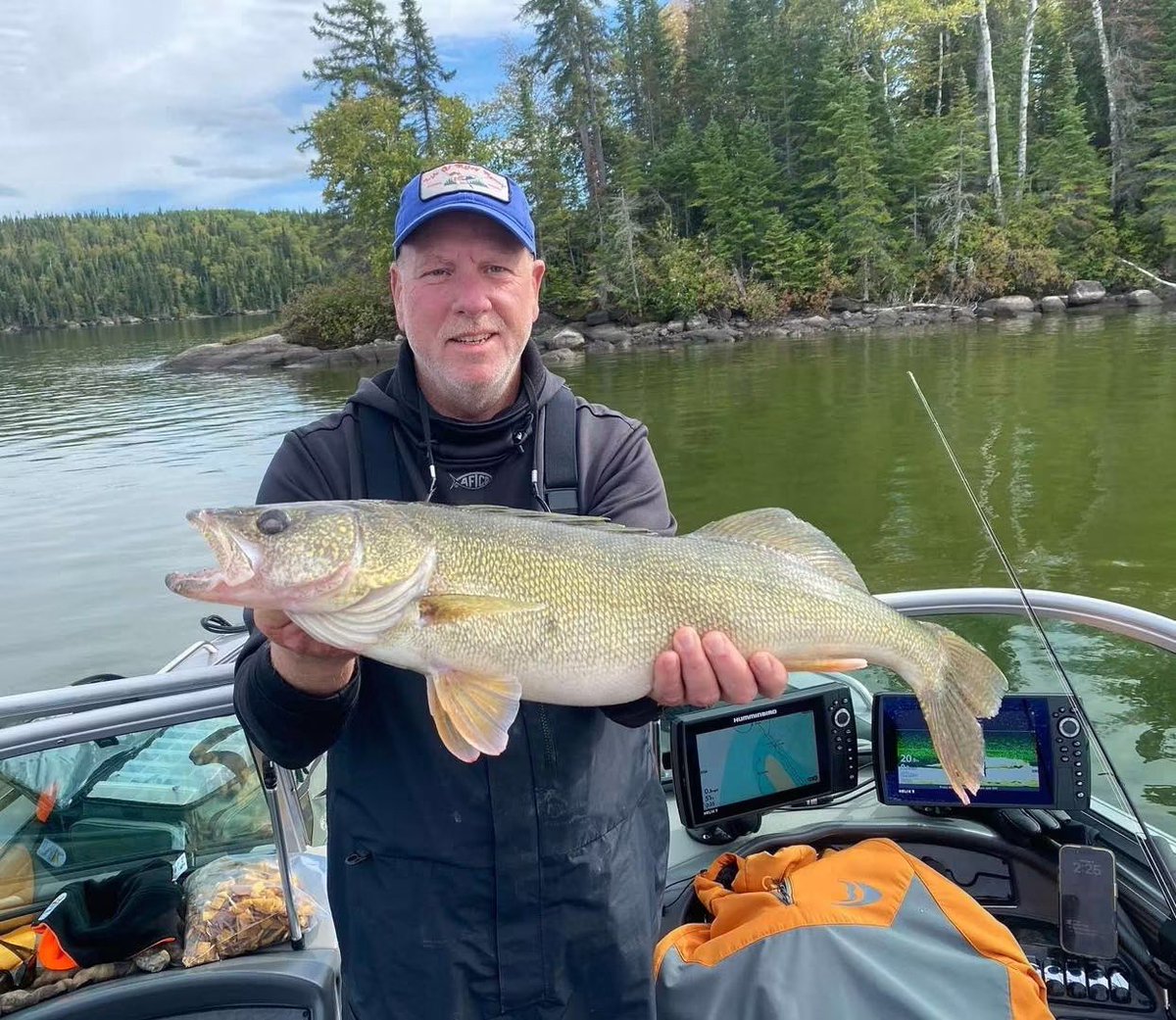 Sunset_Country's tweet photo. Look at the girth on this walleye caught at Clark’s Resorts and Outposts!

#walleye #fishing https://t.co/iydTiHF2au