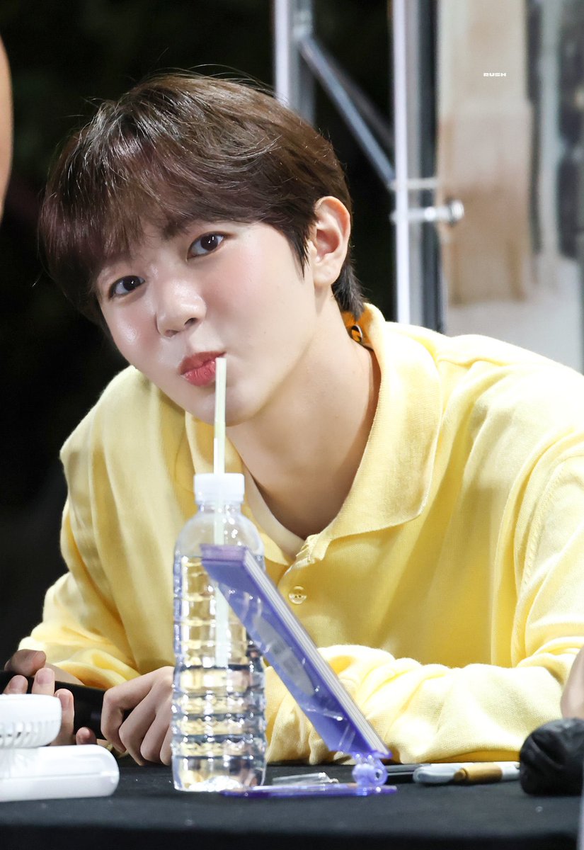 AngBangYul's tweet photo. 녜 기절할게요💛🫪 https://t.co/HyXOCENvv2
