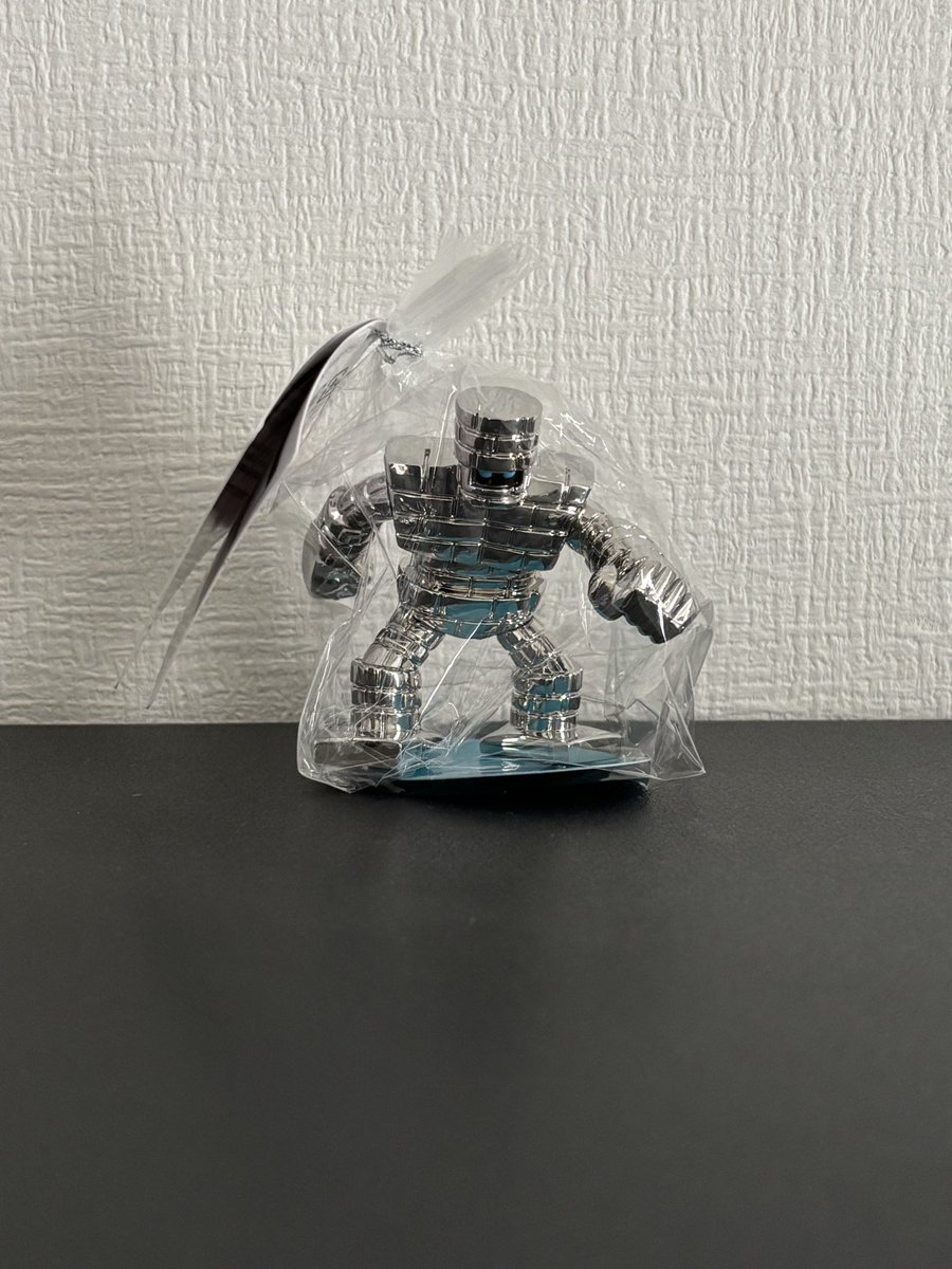 dwgafp's tweet photo. 腕取れストーンマンその後

交換品が用意出来たとの事で交換して頂きました！今回は緩衝材モリモリ📦
迅速丁寧な対応でした〜 https://t.co/pKI3k4cuok
