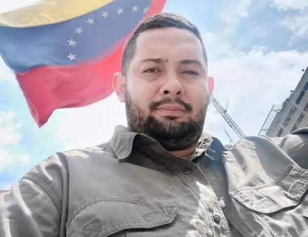 VictorUgas58's tweet photo. En estos momentos confirmo la excarcelación del preso político Frank Cabaña, tenia 9 años detenido injustamente por el caso de Oscar Pérez. https://t.co/kC9RhHbnR3