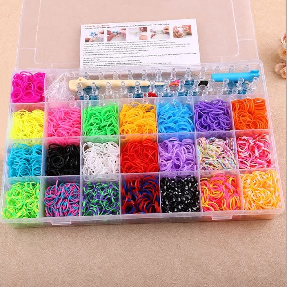 noapjw's tweet photo. semua love language diborong jeongwoo😭

katanya, jeongwoo waktu kecil jg sering bikin bracelet dari beads dan loombands kaya gini🥰, dia bikin terus dikasih ke keluarganya, HOW CUTE🥺, tiap hari selalu dikasih TMI gemes dari anak baik..

jd pengen main lg, beli dmn ya😭 https://t.co/hy4BgaR1DV