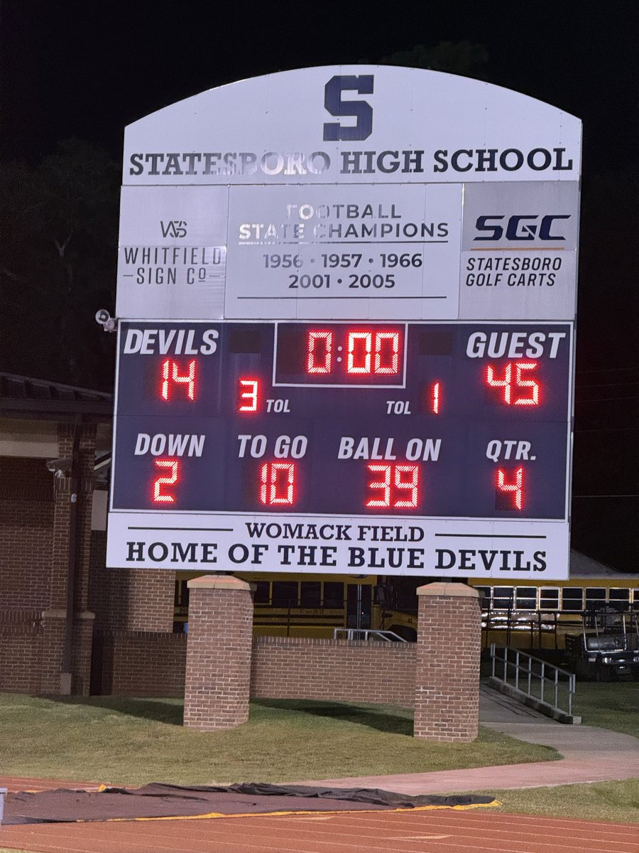 WareCoGators's tweet photo. FINAL | Ware County spoils homecoming in Statesboro, rolling past the Blue Devils 45-14 and get the 420th win in program history! https://t.co/2sxPYr9emI