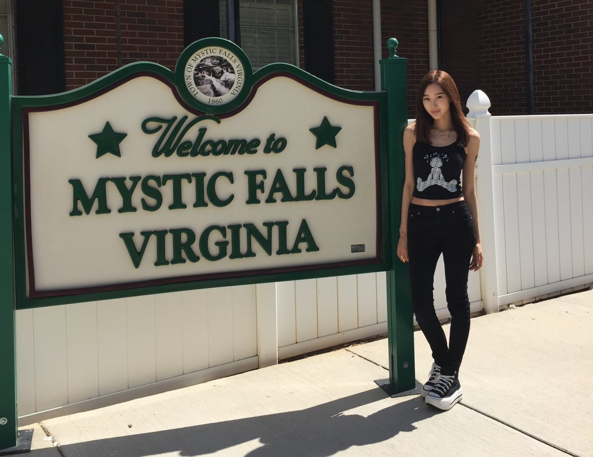 wntrult's tweet photo. aespa GISELLE shared via a new Instagram post that she visited Mystic Falls Virginia during her visit to Atlanta.

Mystic Falls Virginia is a fictional town from the television series The Vampire Diaries, but it was actually filmed in Covington, Georgia. https://t.co/P6Vjf5Vbby