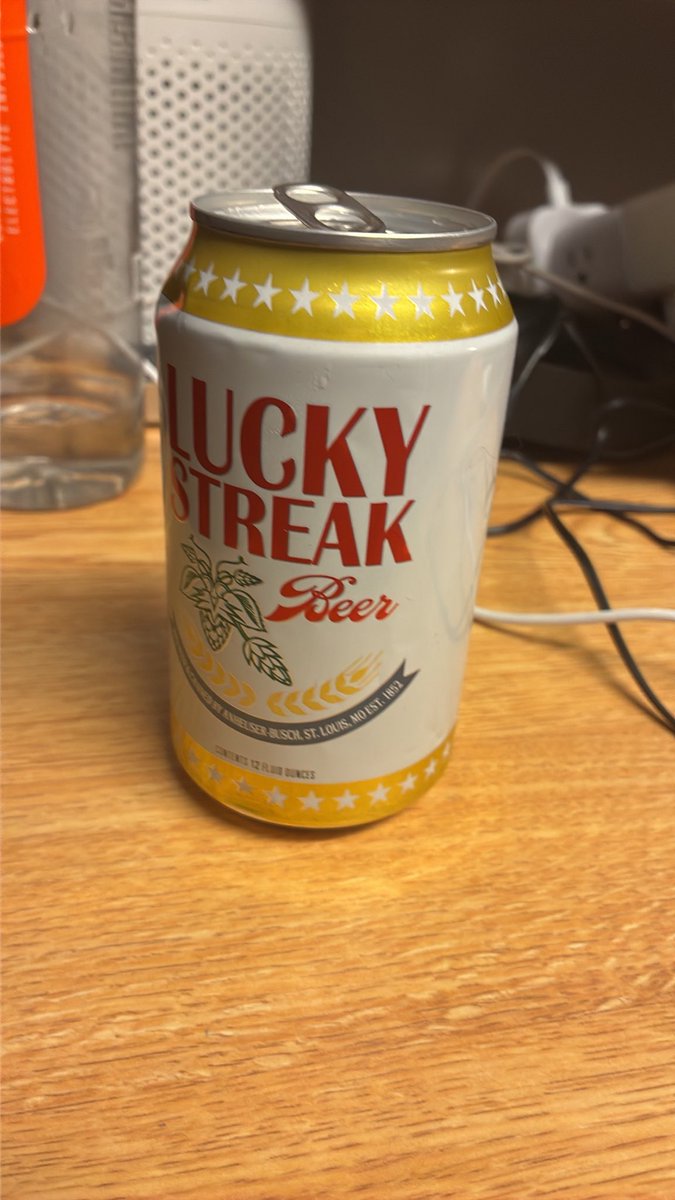DueceCochran's tweet photo. Fridays #LANK https://t.co/Cj6W4o4yv8