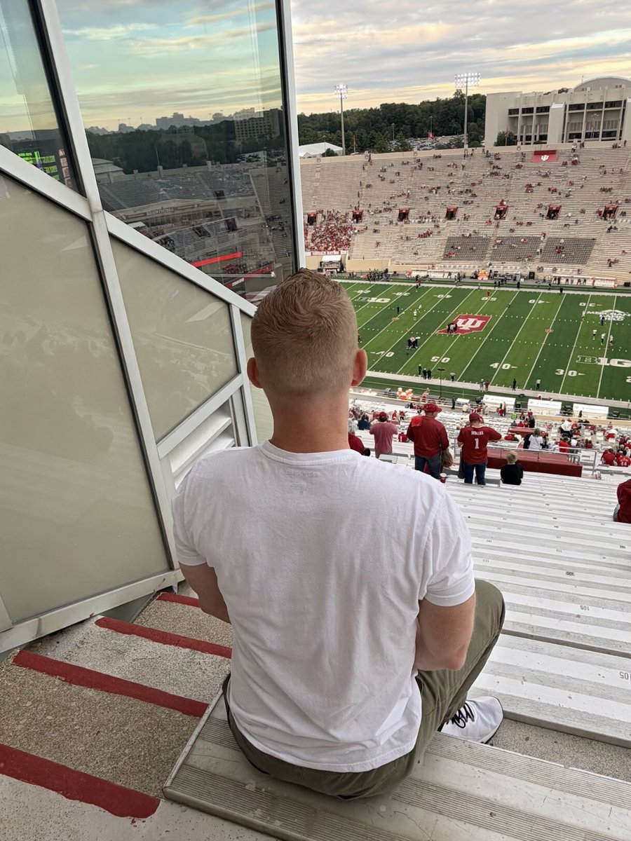 cfbcampustour tweet picture