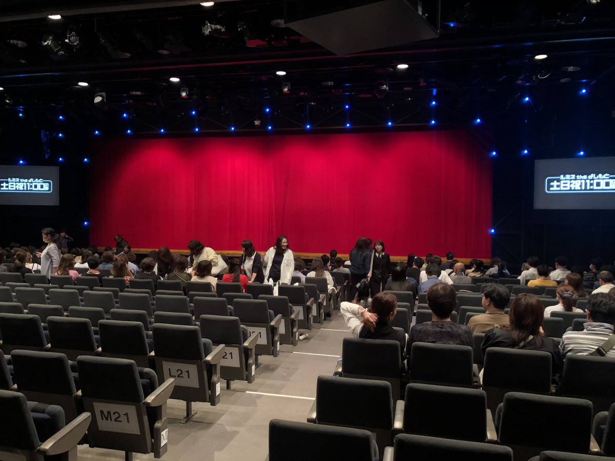kenny2003jp's tweet photo. 今日は朝から新宿ルミネですー😁
村上ショージ師匠　お楽しみ😁
#ルミネtheよしもと
#ミキ
#金属バット
#ロングコートダディ https://t.co/WuVlfNKTtD