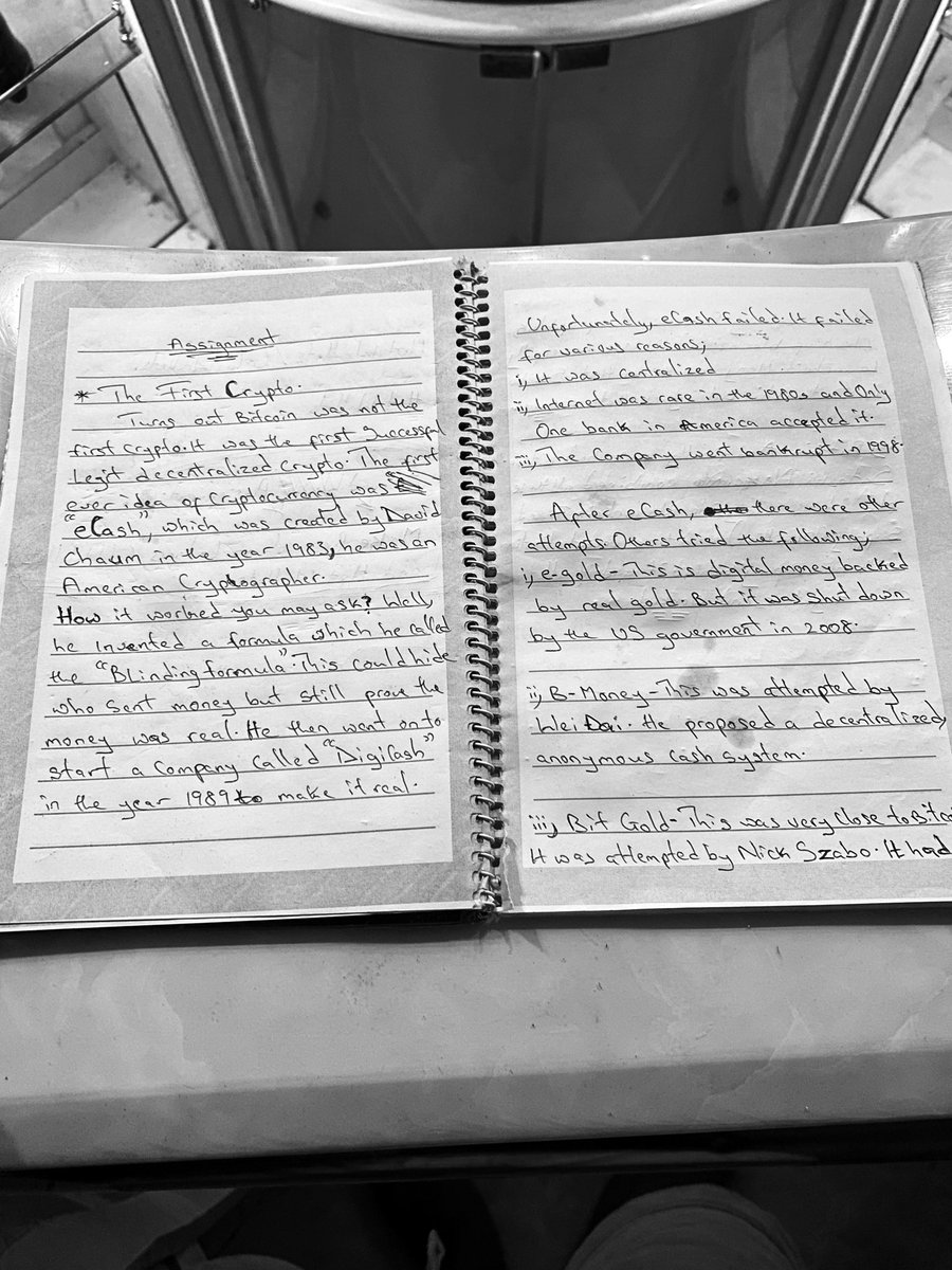 Sam417133166849's tweet photo. Day 3: Assignments… ☑️ 

1. Make research on history of first cryptocurrency 

2. Make research on Ledger, Cold wallet and Hot wallet

#CryptoWithShola https://t.co/FMAxTROemF