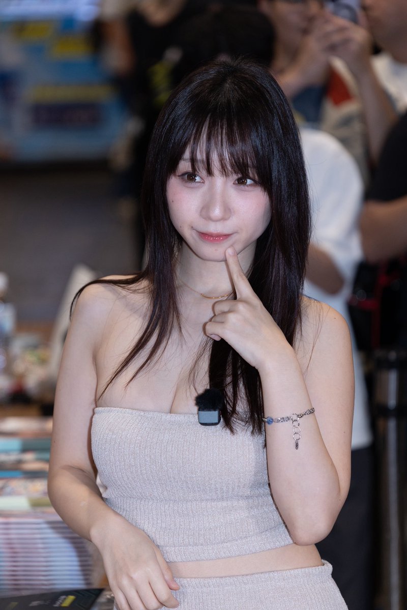 QQ24035415's tweet photo. おはよう！
今日のイベントめっちゃ楽しみ！🥰

早安 
好期待今天的活動！

@iorimoe_five 
#伊織もえ 
#伊織萌
#wirforce https://t.co/NhW0elAUbe