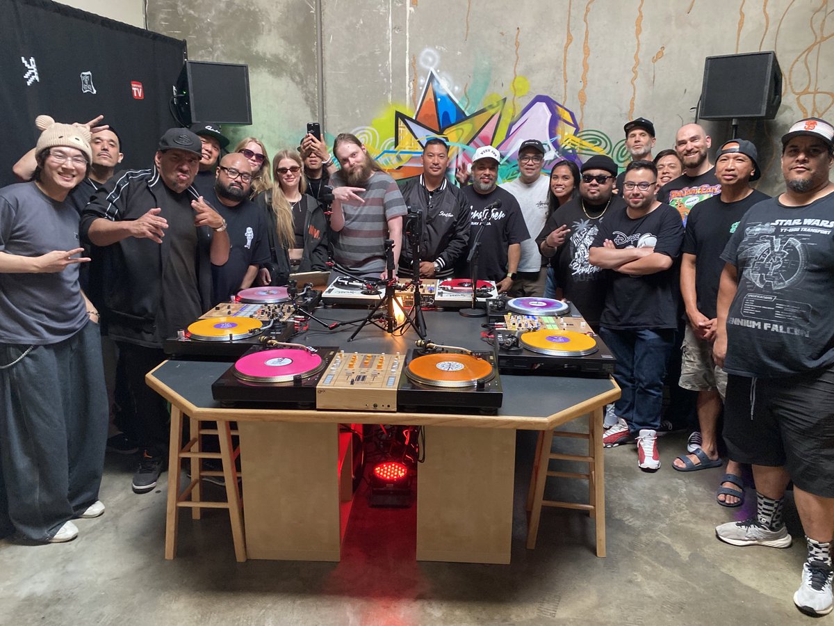 DJQbert's tweet photo. Octagon skratcher meetup Saturday! More Slipmat designs and X-Ray Superseals being shipped out throughout now and next week! get em on https://t.co/E7bwzn2CXk! https://t.co/BMsjPUDigq