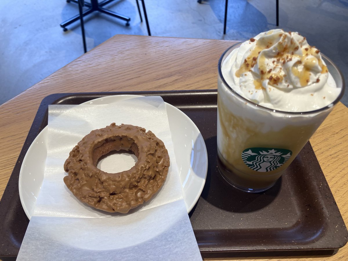 kisa_over20's tweet photo. 載せてなかったスタバたち https://t.co/1n8yhGs3bq
