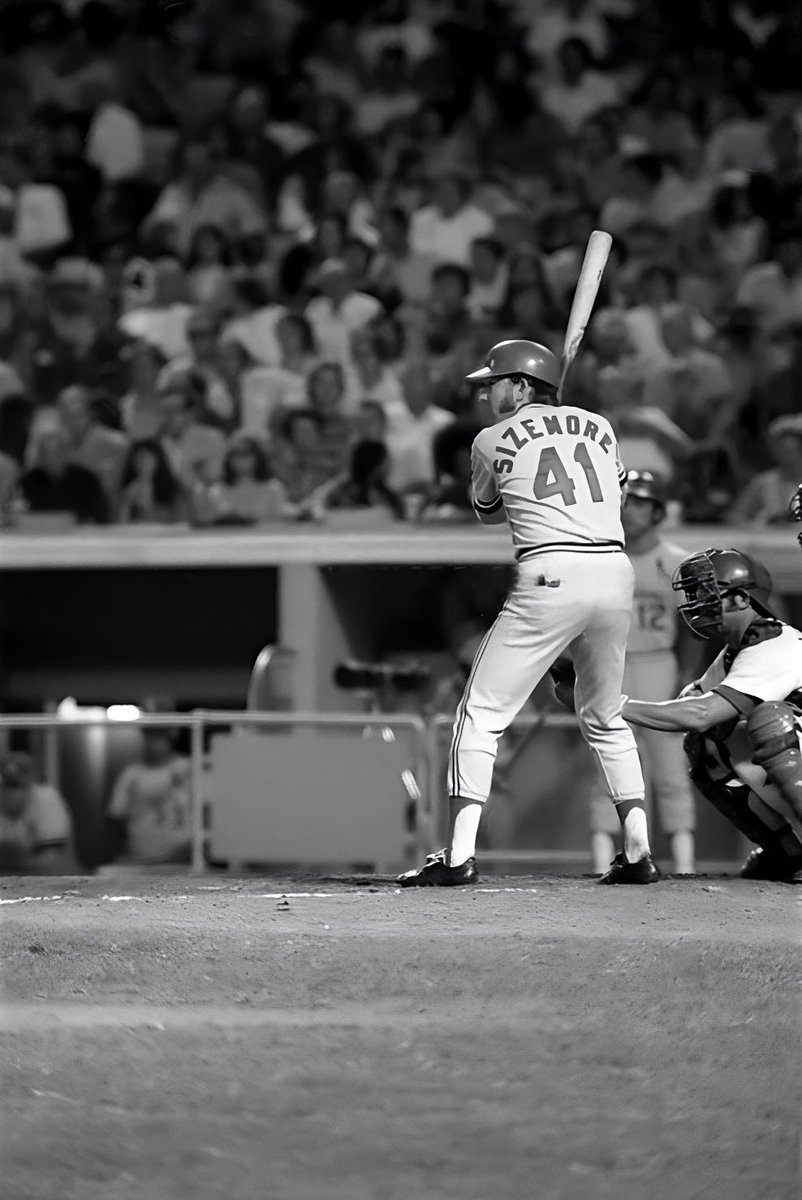 AugieNash's tweet photo. What a great photo of Ted Sizemore at the plate - probably taking a pitch or three so Lou Brock could steal a base. (1971/1972)  

@TSize2 | #STLCards https://t.co/XvHJimWJpG