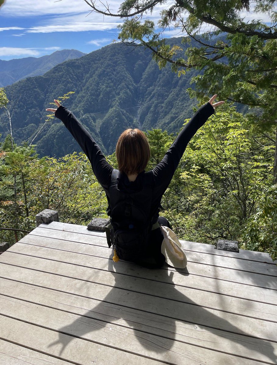 092022u's tweet photo. 3年前の今日。
雨続きで土砂災害とかあって山行けないから悲しい( ；꒳​；  )
秋なのに…🍁🍂 https://t.co/hSOxKuUD9i