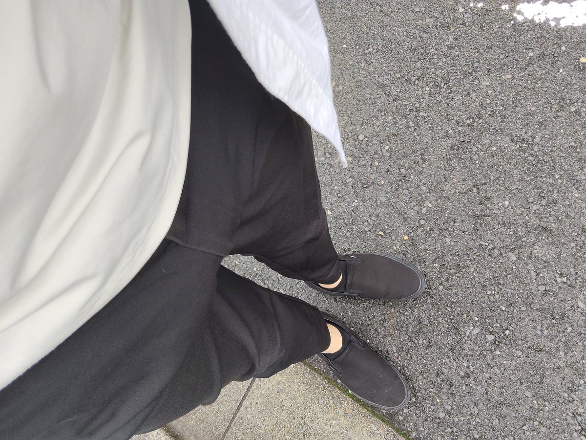 jackson0j's tweet photo. どうしてもむらむらがおさまらない日ってあるよね。
でも出かけないといけなくて。
ずっと亀頭があつい https://t.co/KlhOEfhLOl
