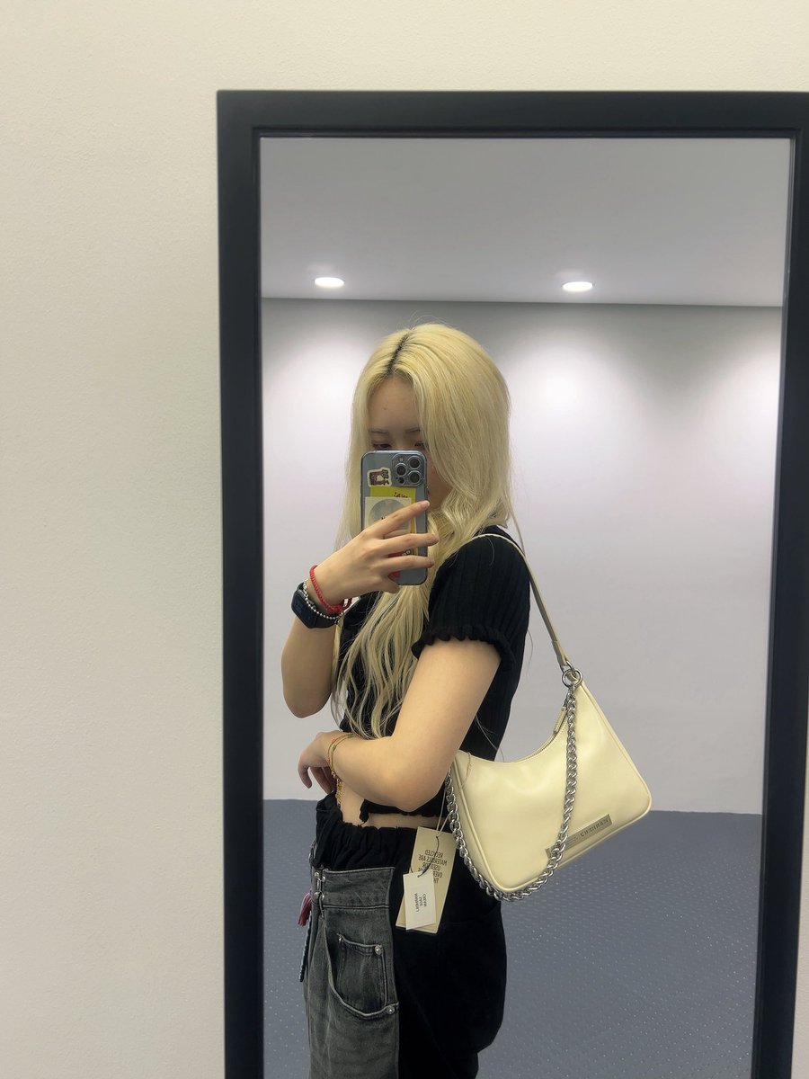 emashiro_0213's tweet photo. 📍渋谷西武B館2階にて
matilda dept POPUP開催中❣️

ご来店で貰えるノベルティもあるよっ
みんな遊びに来て〜☺️

#kpop https://t.co/gRHQZX0B4a