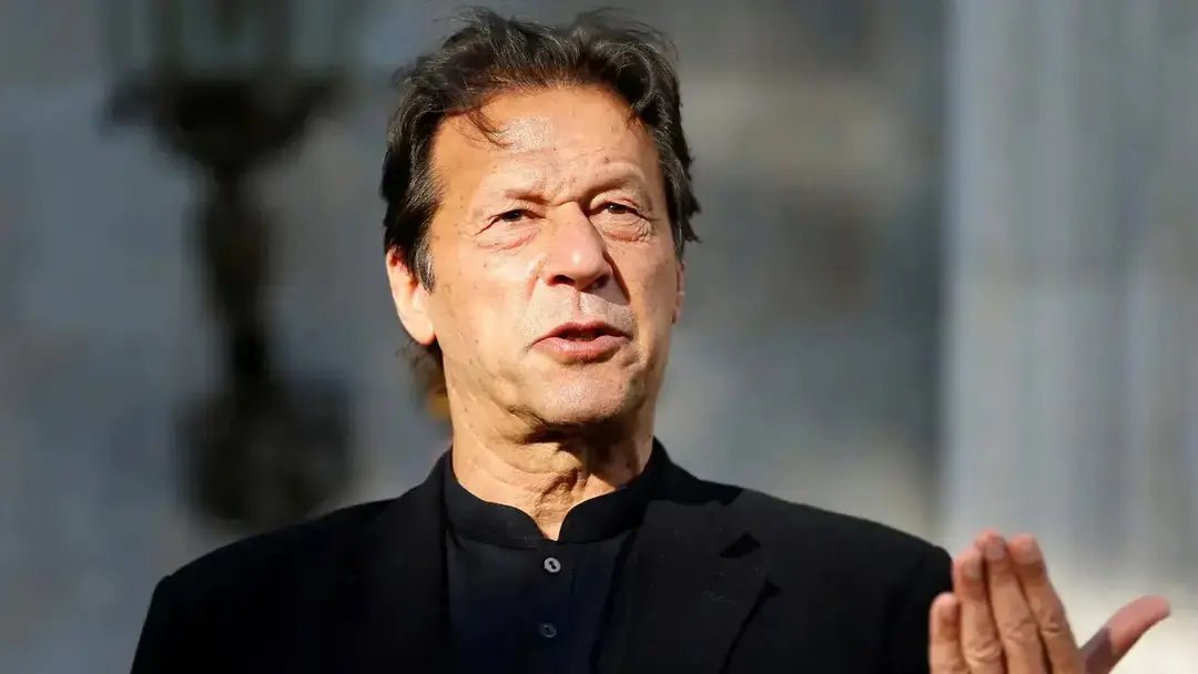 TheByline24's tweet photo. Long march to release Imran Khan, lockdown in Islamabad, Pakistan
 
Source: Dhaka post

#Imrankhan #pakistan #longmarch 
#jmconlinemojo #MoJoJamil https://t.co/PeK8irRTFn